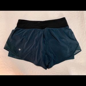 Lululemon HOTTY HOT SHORT *NAKED 4" Submarine/Black sz 12